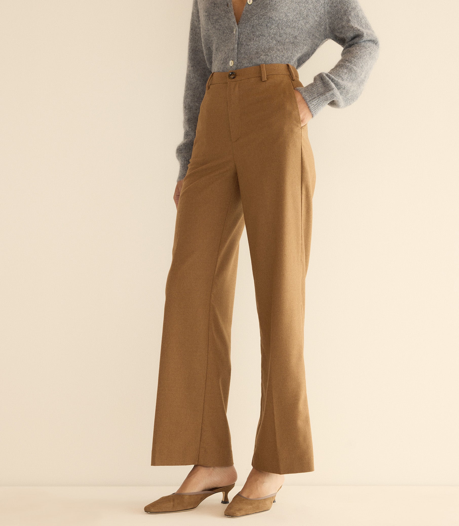 BERNARDE PANT -- CAMEL