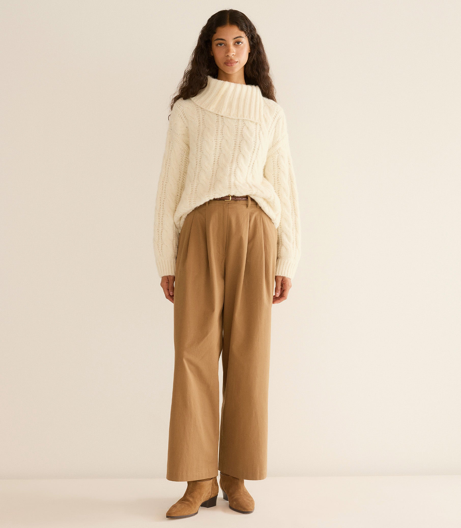 HALIA SWEATER -- IVORY